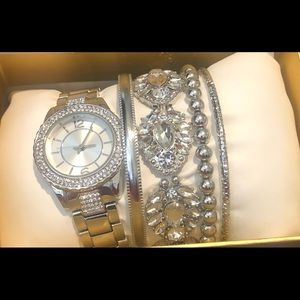 Women’s costume jewelry